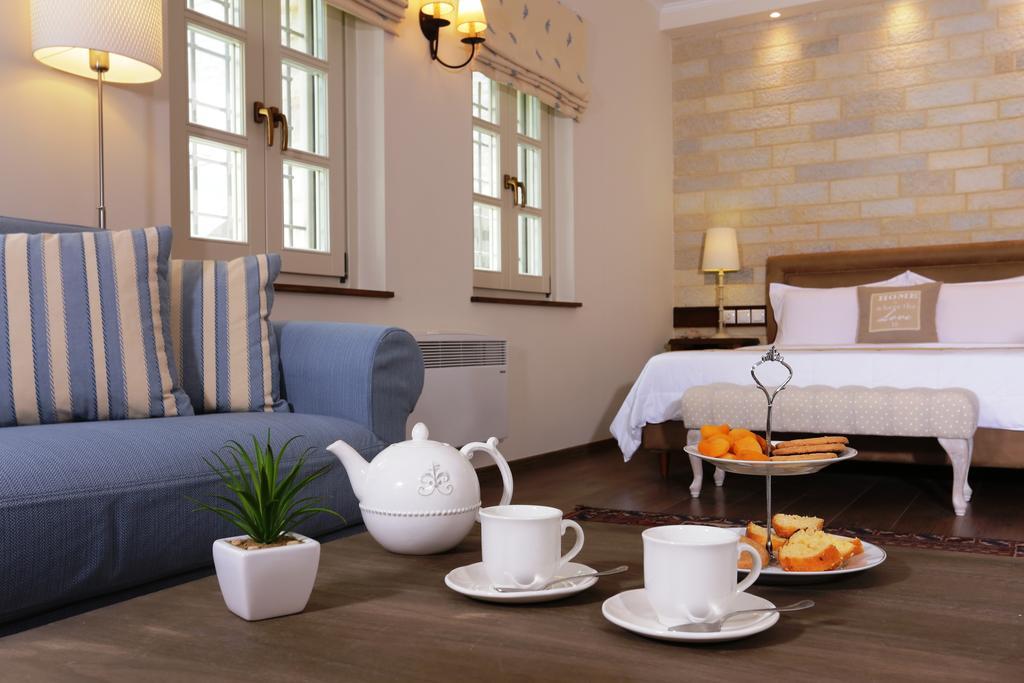 Gamila Rocks Mountain Hotel Аристи Стая снимка